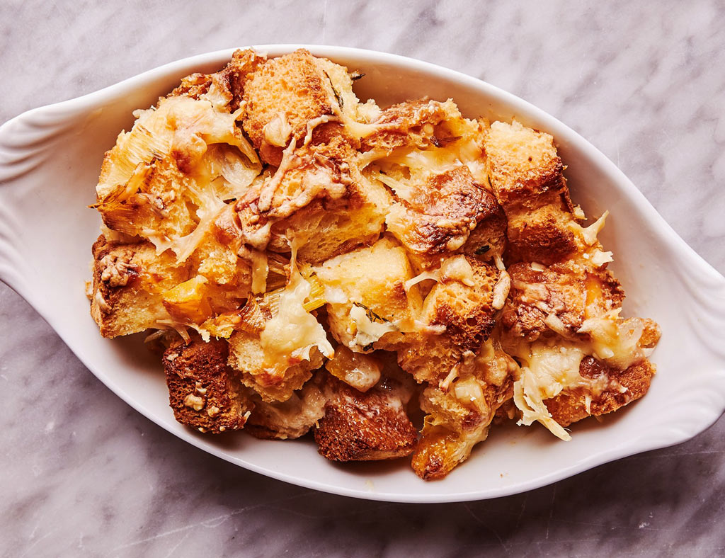 Squash Bread Maple Pudding шт the beautiful white serving bowl.